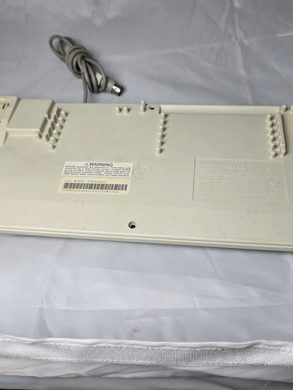 Wired Beige USB/PS2 Computer Keyboard - Full-Size, 104-Key